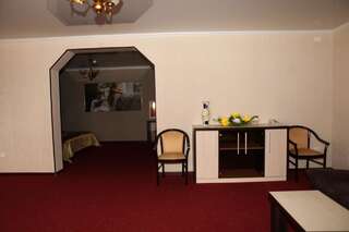 Гостиница Sochi Hotel Брянск Люкс с 1 спальней-2